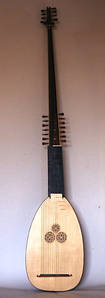 Theorbo after Sellas